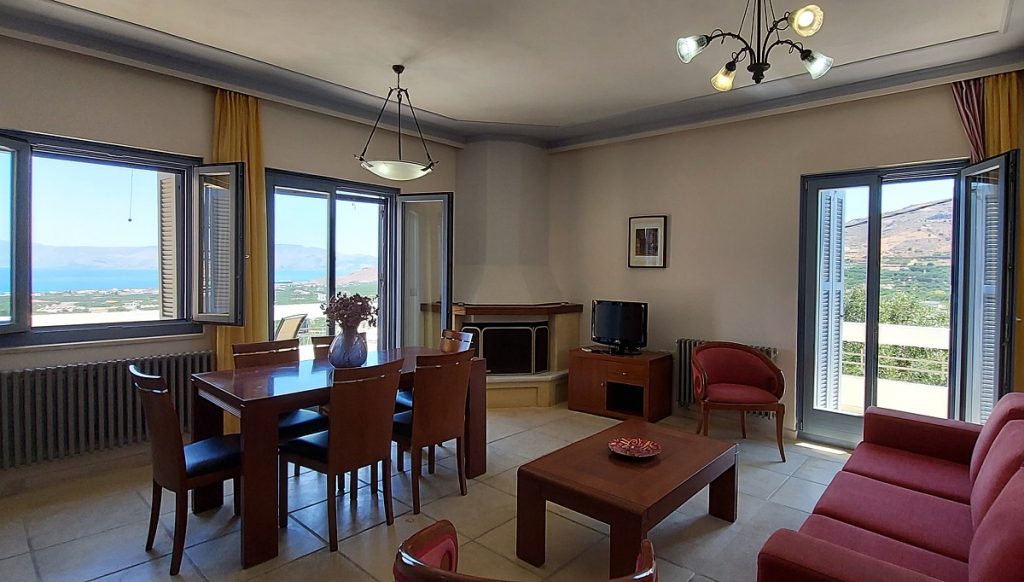 blue-apartment_01-1024x582