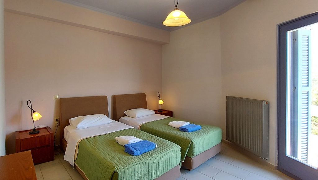 blue-apartment_03-1024x582