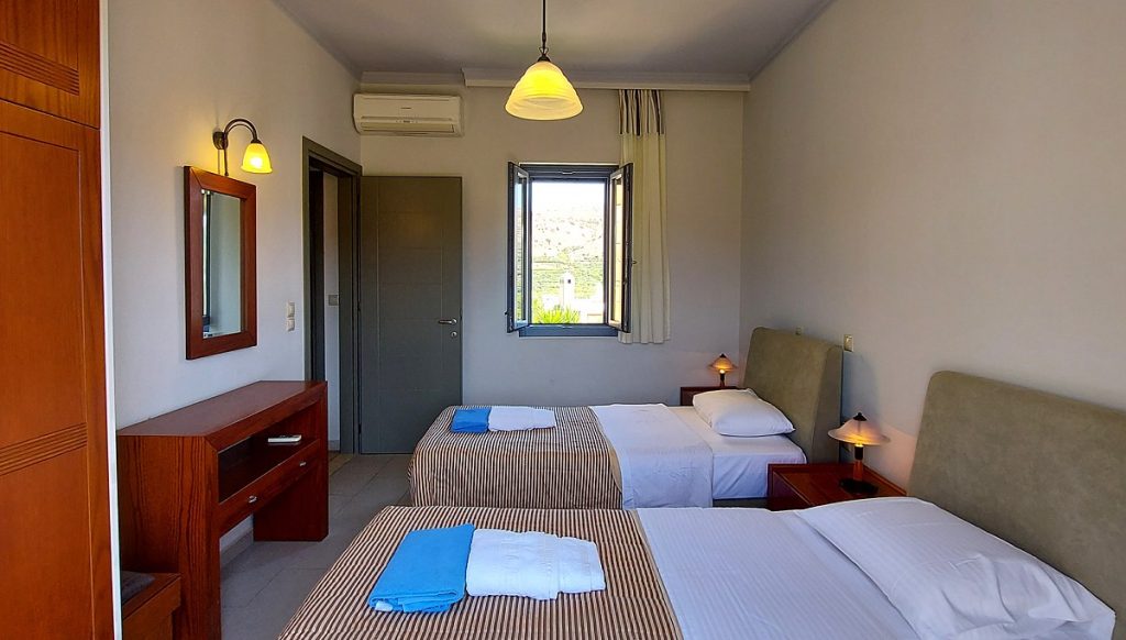 blue-apartment_04-1024x582