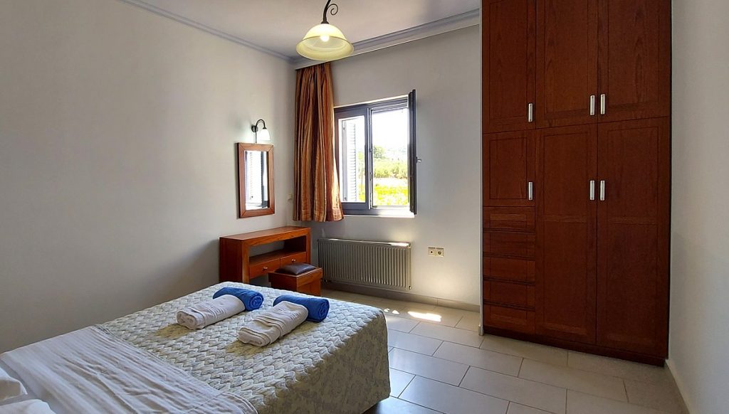 blue-apartment_05-1024x582