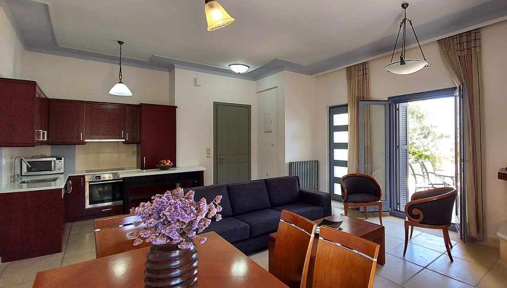 red-apartment_01-6-1024x582