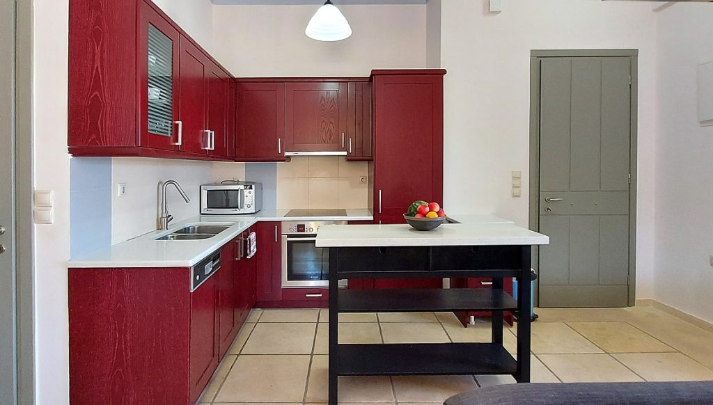 red-apartment_02-1024x582